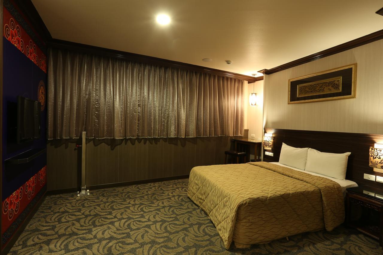 Monalisa Hotel Đài Nam Ngoại thất bức ảnh
