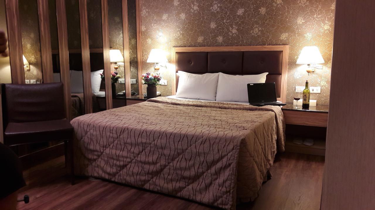 Monalisa Hotel Đài Nam Ngoại thất bức ảnh